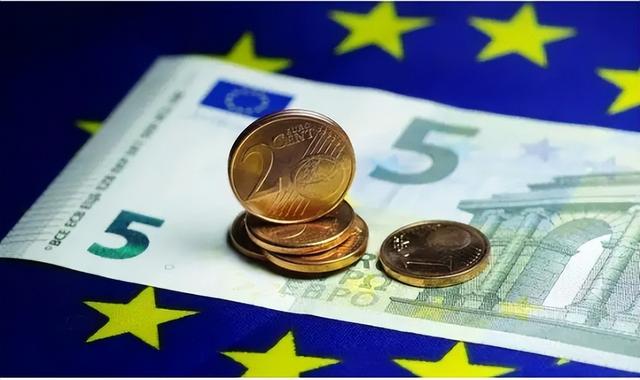 POS机办理：货币支付排名美元41.38%，欧元36.12%，人民币呢？释放什么信号