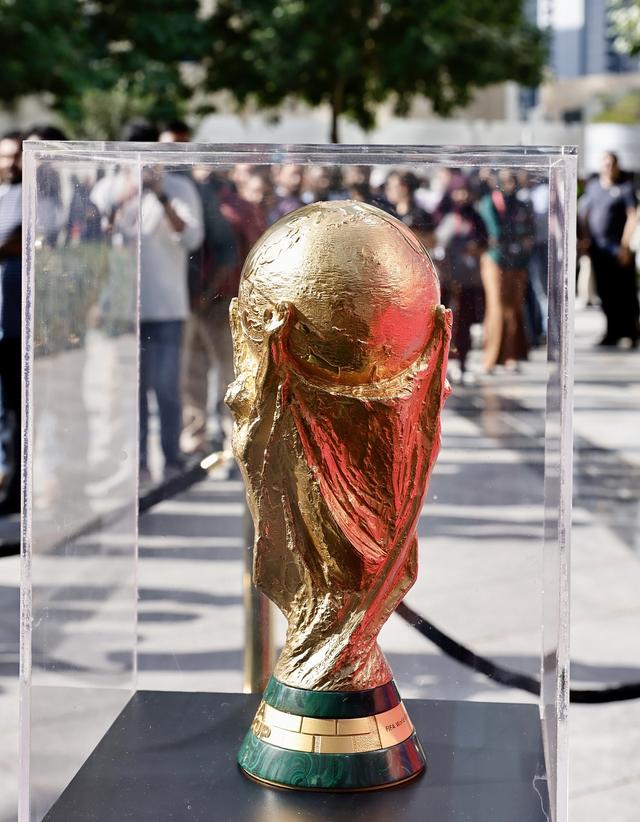 拉卡拉官网：卡塔尔世界杯总奖金高达4.4亿美元，揭秘国际足联的“生财之道”