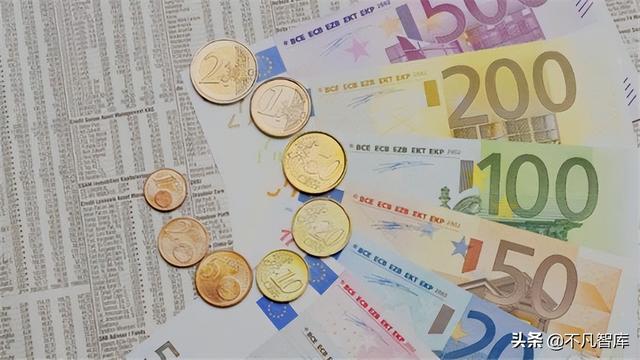 拉卡拉智能POS机：美元全球支付降至38.85%，欧元要成全球第一大货币？那人民币呢？