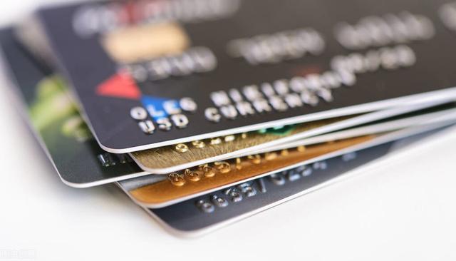 拉卡拉电签POS机：多家银行出手了，信用卡有额度不能用，这个行为要小心了