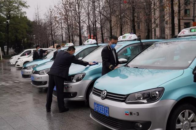 拉卡拉官网：复工第二周，记者走访上海地铁公交出租车，市内公共交通安全吗？