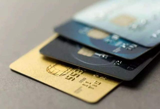 pos机刷卡：信用卡经常在一台POS机刷好吗？会被降额吗？